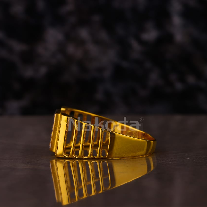 916 Gold Hallmark Gorgeous Men's Ring MR883 - Image 2
