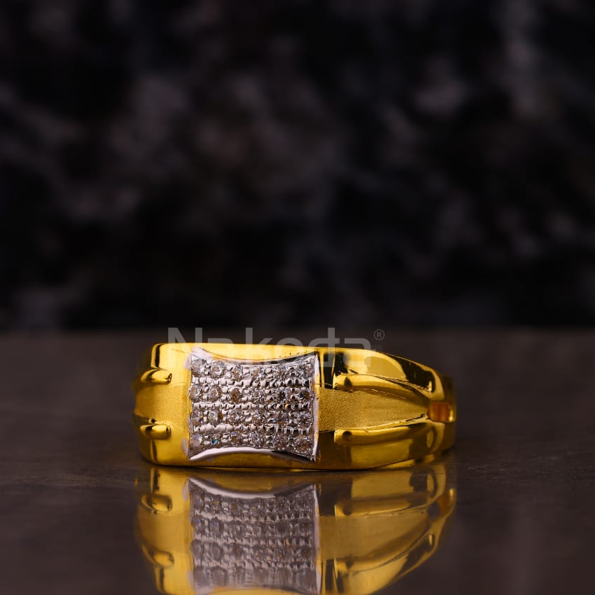 916 Gold Men's Stylish Ring MR872