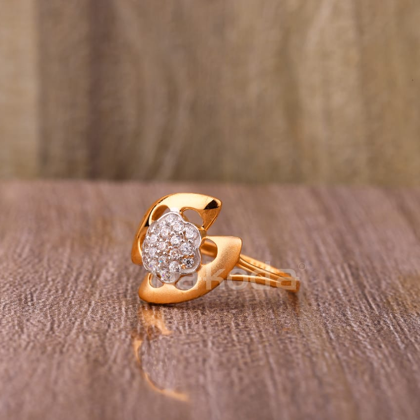 750 Rose Gold CZ Hallmark Stylish Ladies Ring RLR922