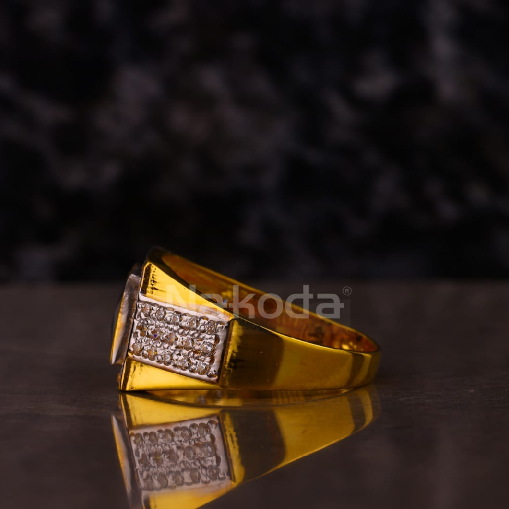 916 Gold Men's Solitaire Fancy Ring MSR134 - Image 2