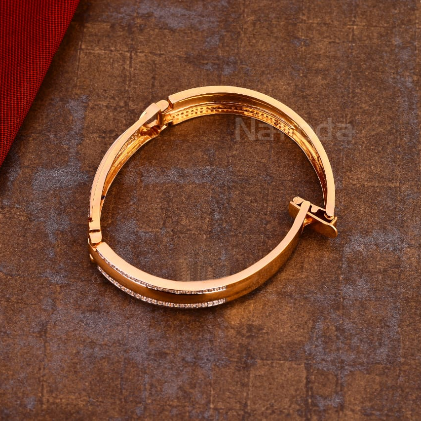 750 Rose Gold Men's Exclusive Kada Bracelet RMKB33 - Image 2