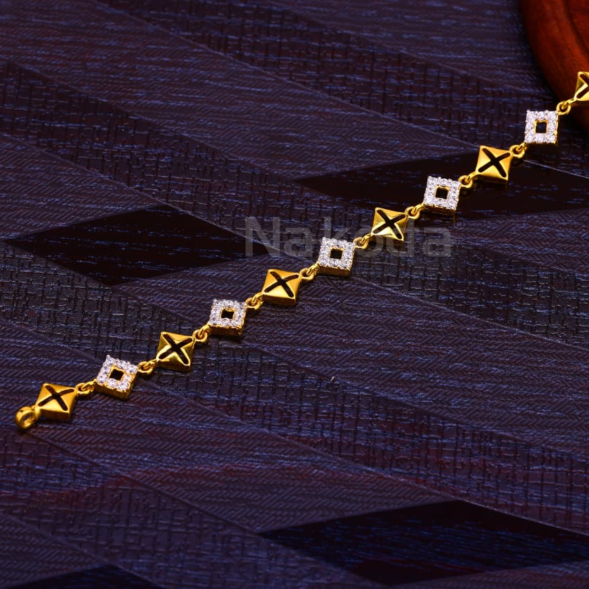 916 Gold Ladies Classic Bracelet LB502