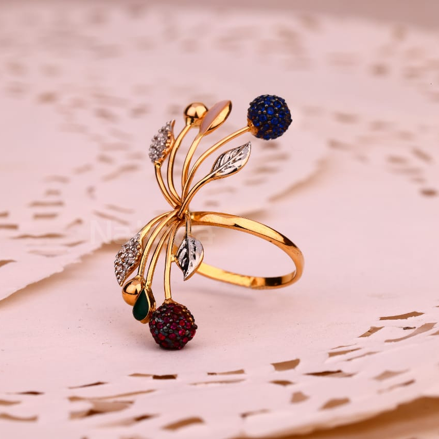 750 Rose Gold Ladies Stylish Ring RLR880