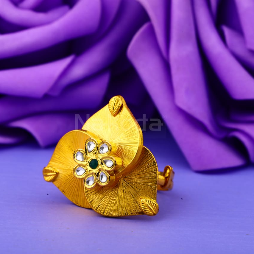 916 Gold CZ Antique Ladies Fancy Ring LAR295