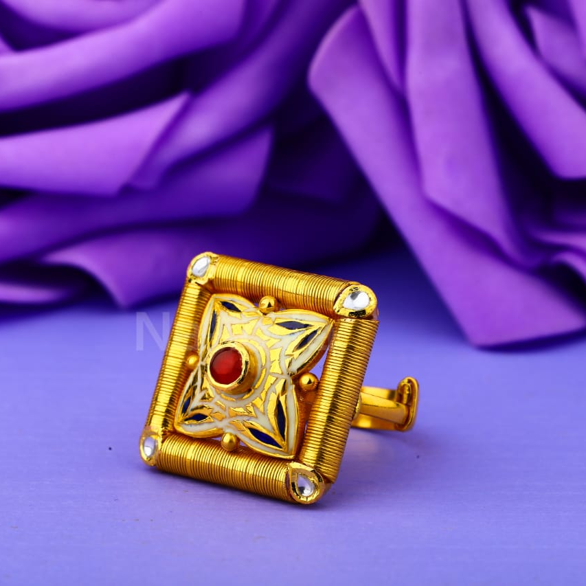 916 Gold Hallmark Antique Ladies Delicate Ring LAR282