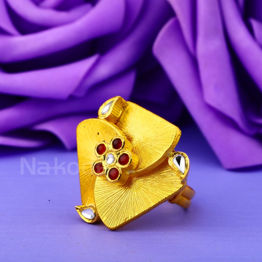 916 Gold Ladies Delicate Antique Ring LAR289