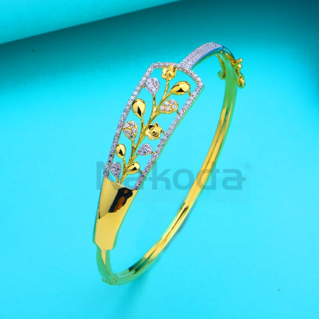 750 Gold CZ Hallmark Ladies Delicate Kada Bracelet LKB227
