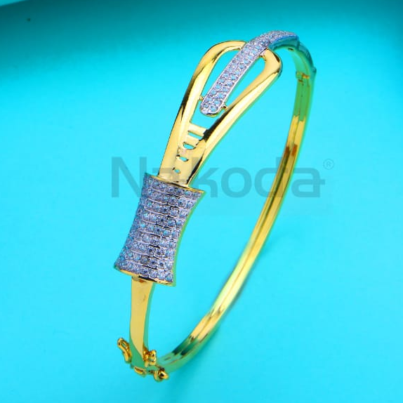 750 Gold Hallmark Ladies Kada Bracelet LKB237