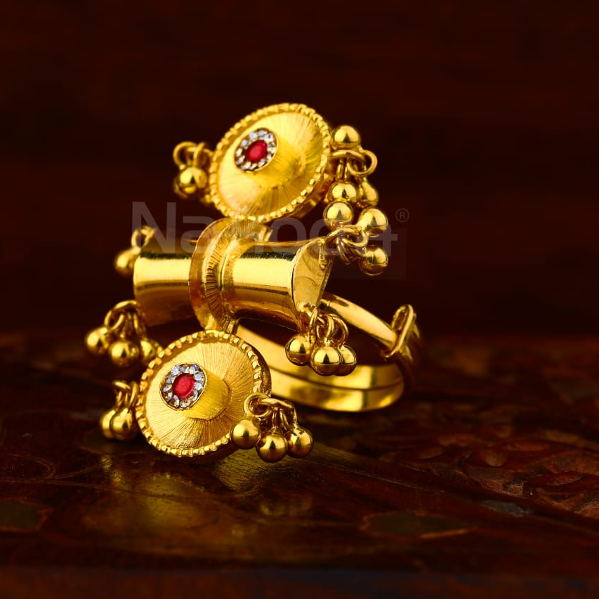 916 Gold Ladies Classic Antique Ring LAR336