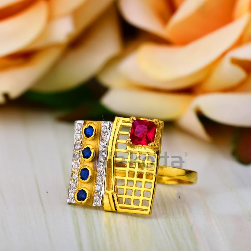 916 Gold CZ Ladies Fancy Ring LLR371