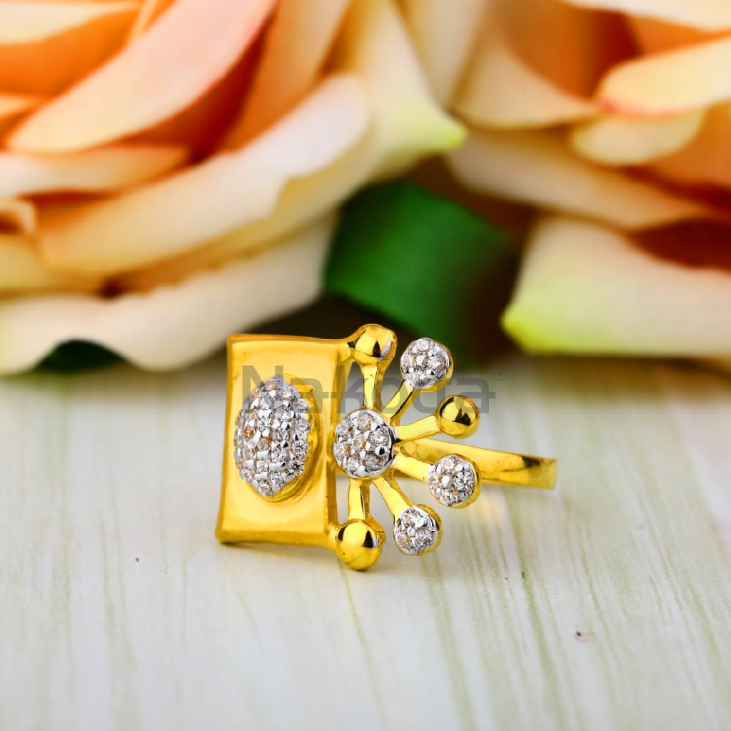 916 Gold CZ Ladies Gorgeous Ring LLR385