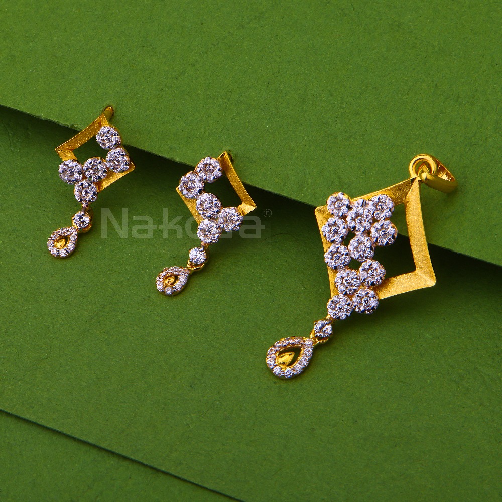 916 Gold Women's Hallmark Fancy Pendant Set FPS488
