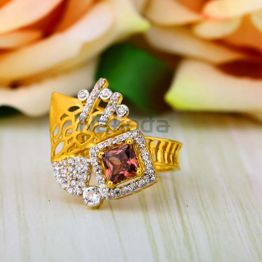 916 Gold Ladies Gorgeous Ring LLR401