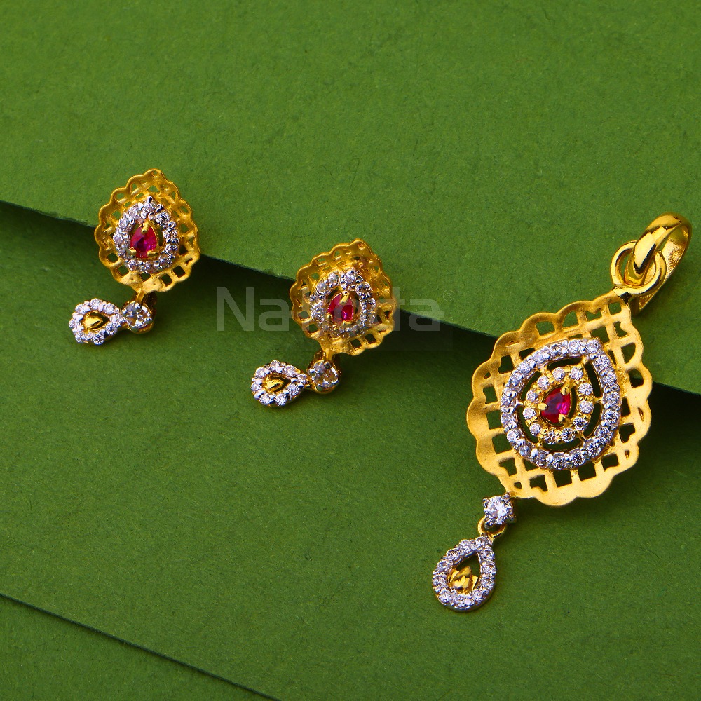 916 Gold fancy Ladies Fancy Pendant Set FPS485
