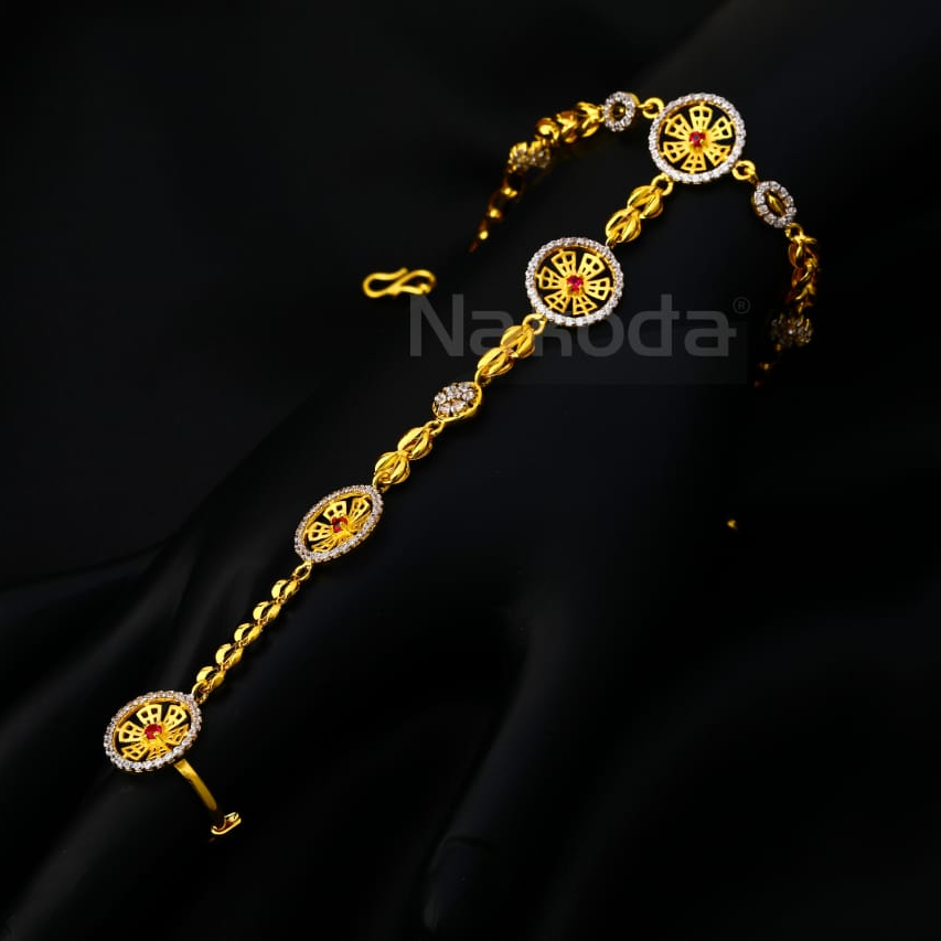916 Gold Hallmark Delicate Ladies Hathpan HP122