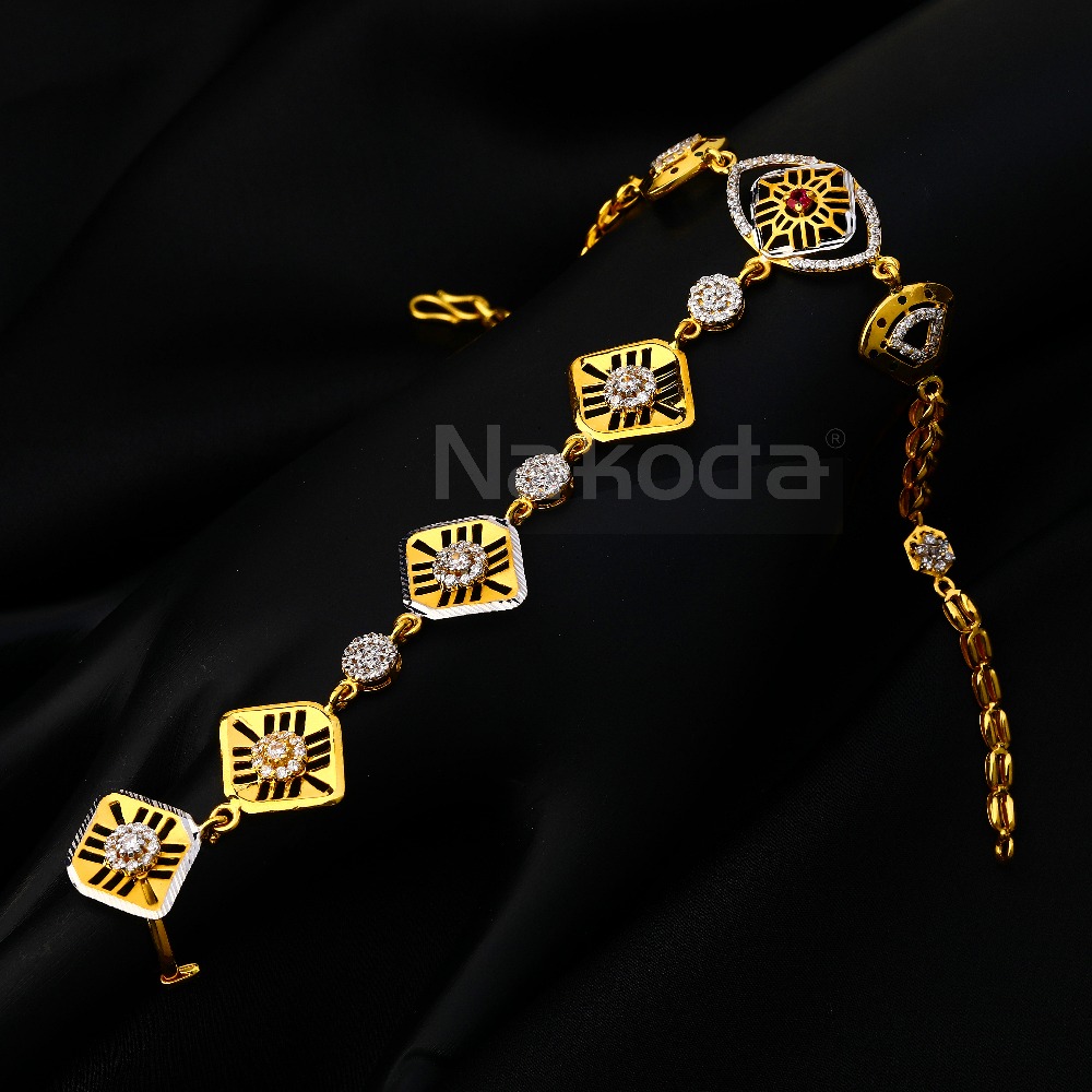 22KT Cz Gold Exclusive Ladies Hathpan HP162
