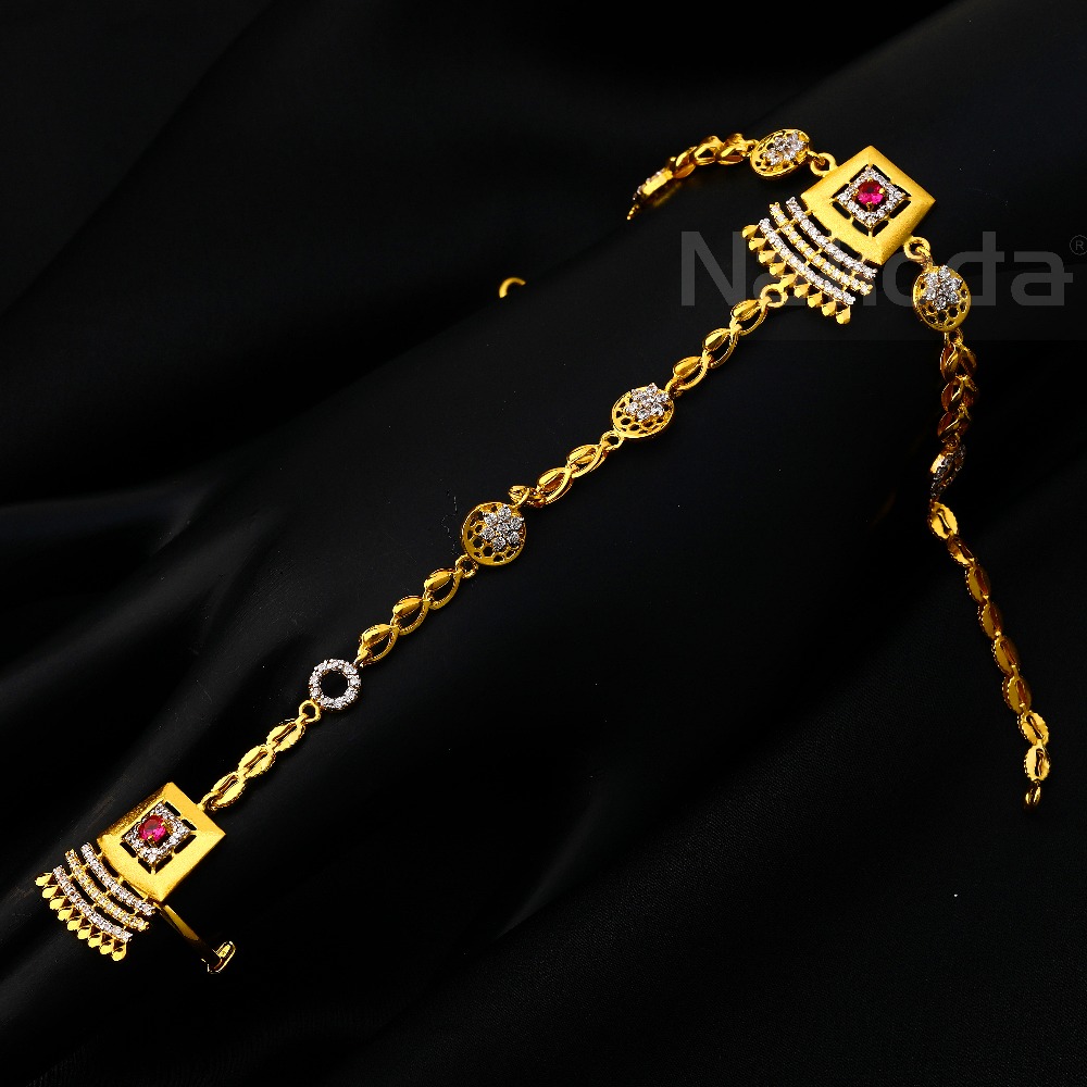 22KT Gold Ladies Stylish Hathpan HP133