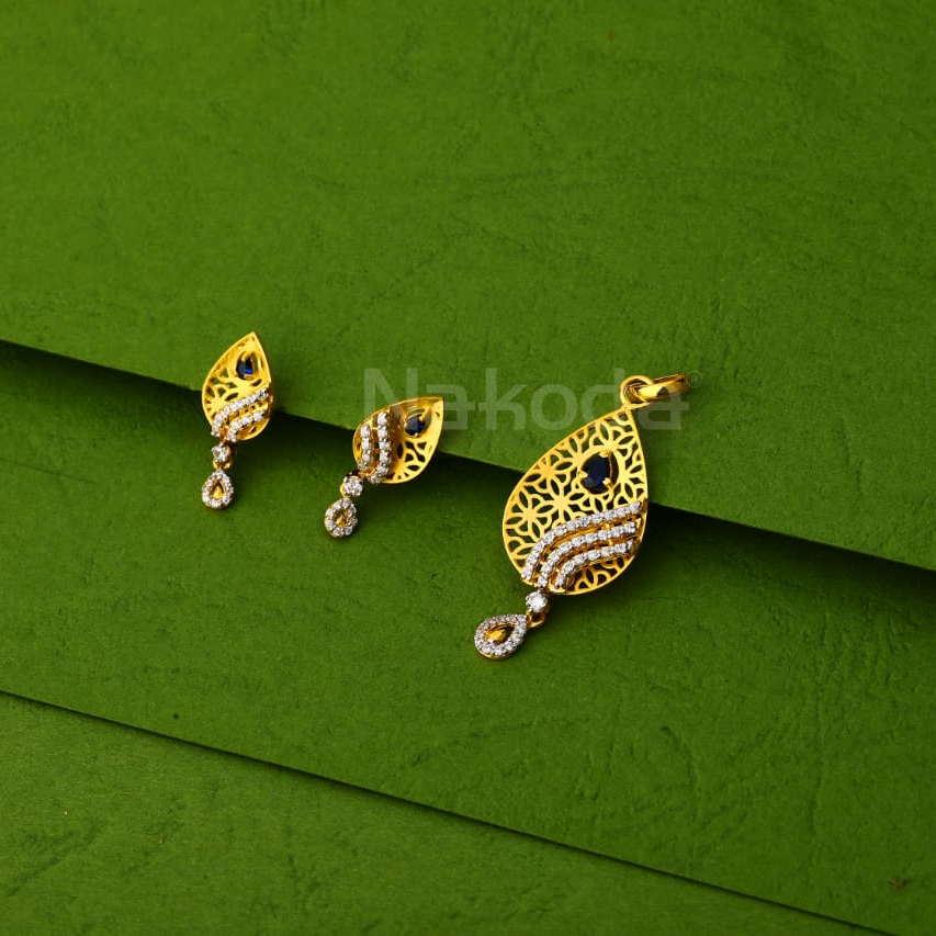 916 Gold CZ Ladies Pendant Set FPS453
