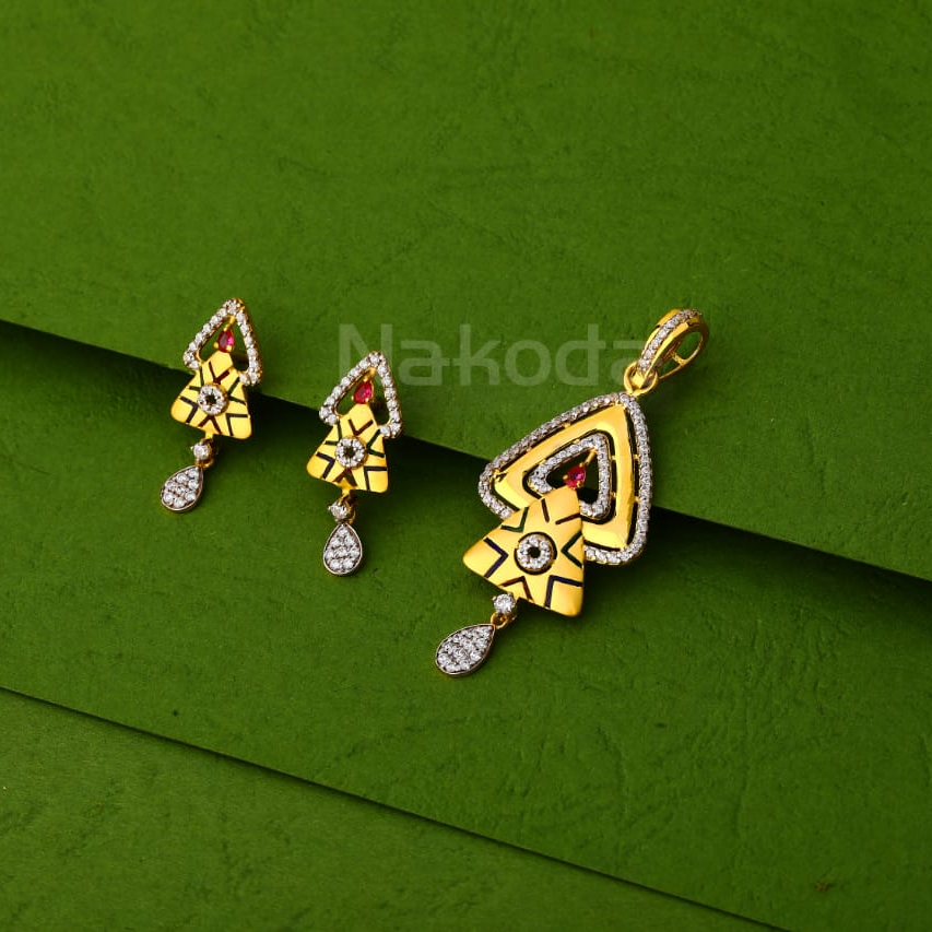 916 Gold Hallmark Fancy Ladies Pendant Set FPS478
