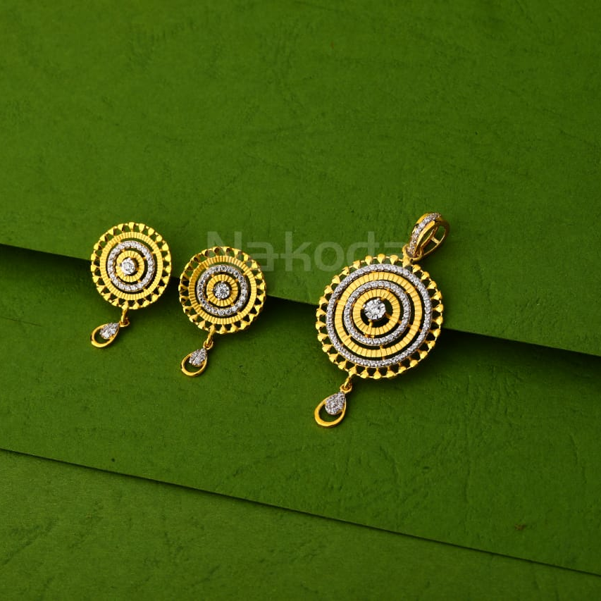 916 Gold Ladies Exclusive Pendant Set FPS469