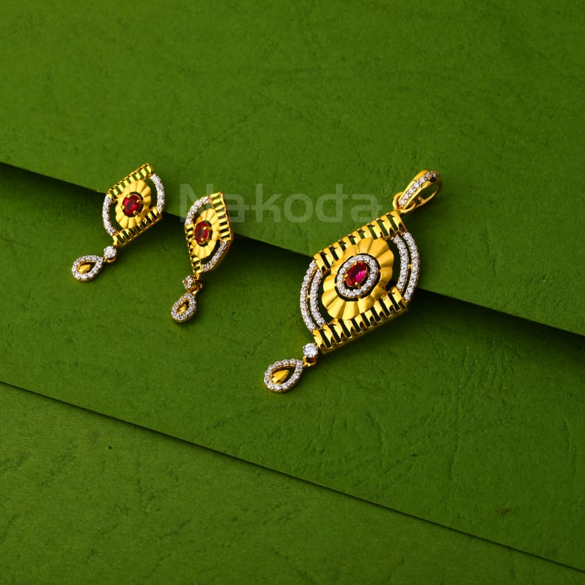 916 Gold Ladies Pendant Set FPS465