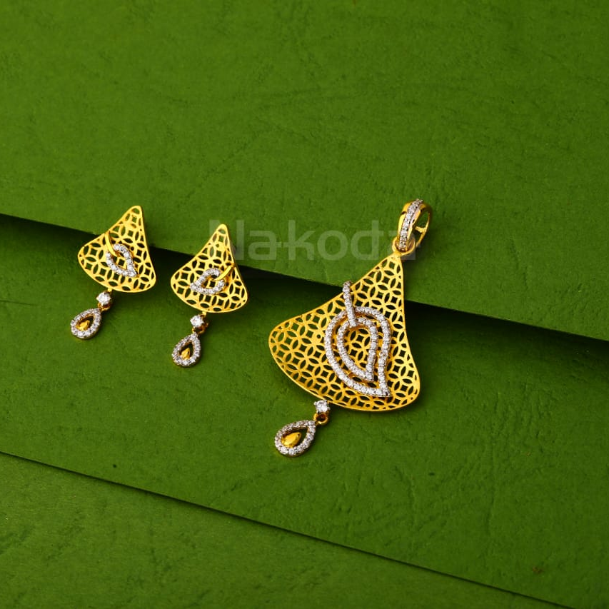 22KT Gold Hallmark Delicate Ladies Pendant Set FPS422