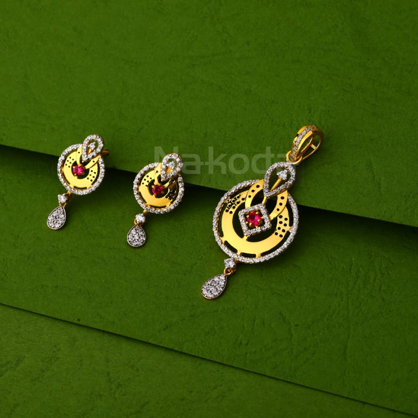 22KT Gold Ladies Classic Pendant Set FPS385
