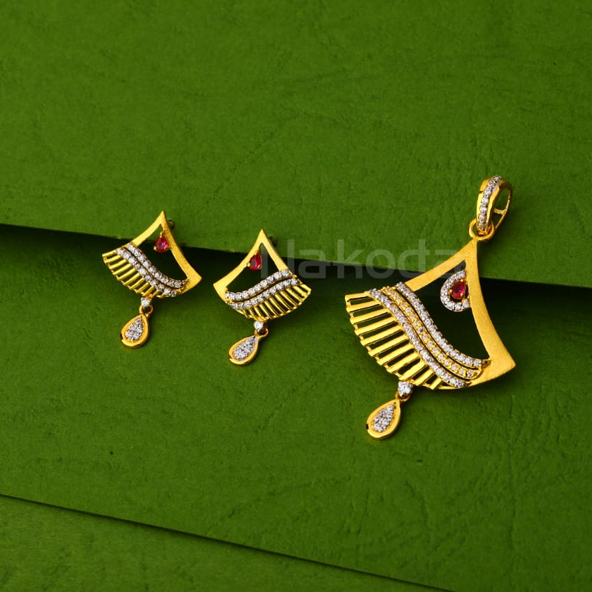 916 Gold CZ Hallmark Ladies Fancy Pendant Set FPS381 - Image 2
