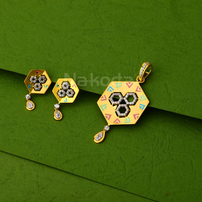 916 Gold Hallmark Gorgeous Ladies Pendant Set FPS404