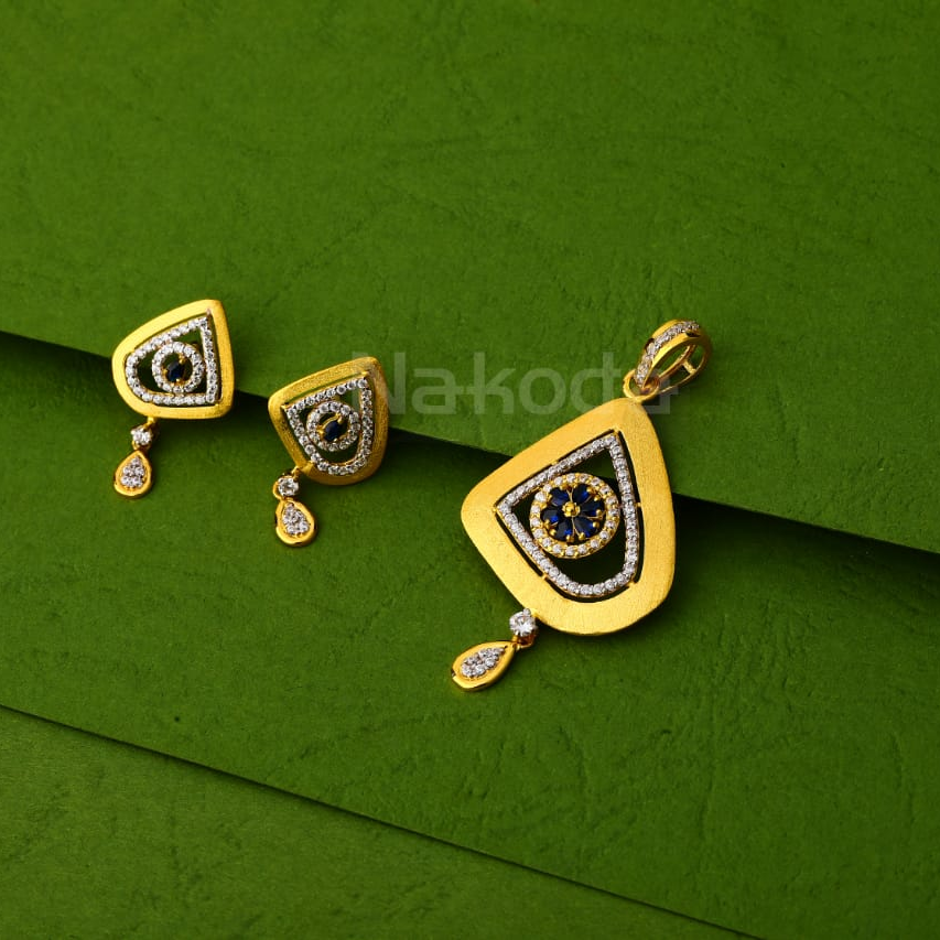 916 Gold Ladies Fancy  Pendant Set FPS395