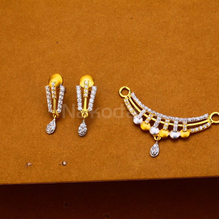 22KT Hallmark Ladies Delicate Mangalsutra Pendant Set MP461