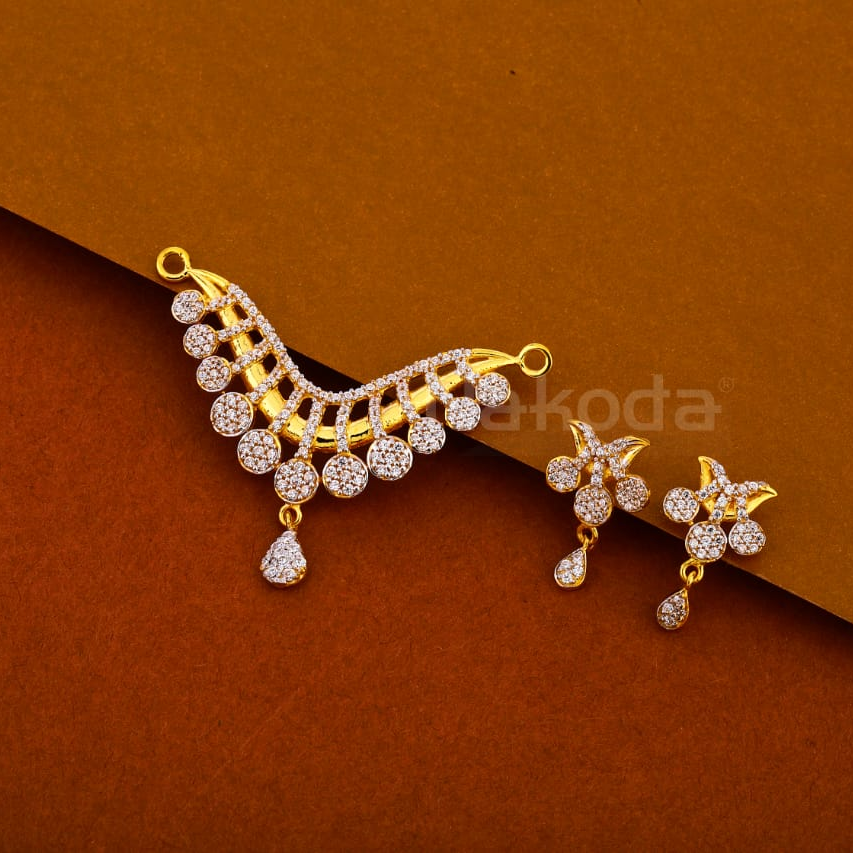 916 Hallmark Ladies Stylish Mangalsutra Pendant Set MP408
