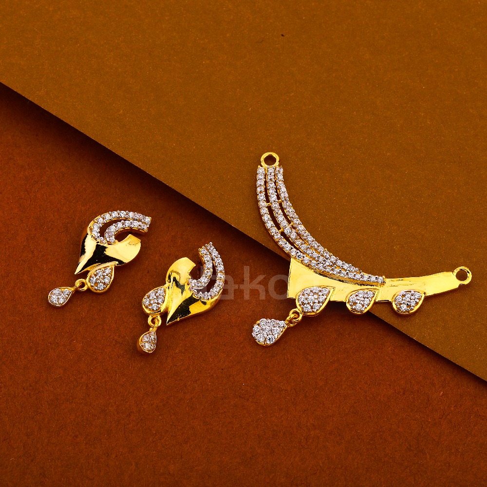 22KT Gold Women's Stylish Hallmark Mangalsutra Pendant Set MP422