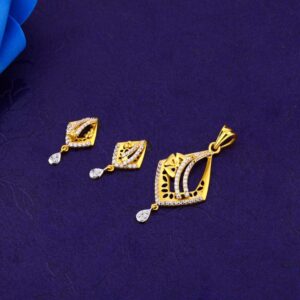 18KT Gold Hallmark Classic Ladies Fancy Pendant Set FPS344