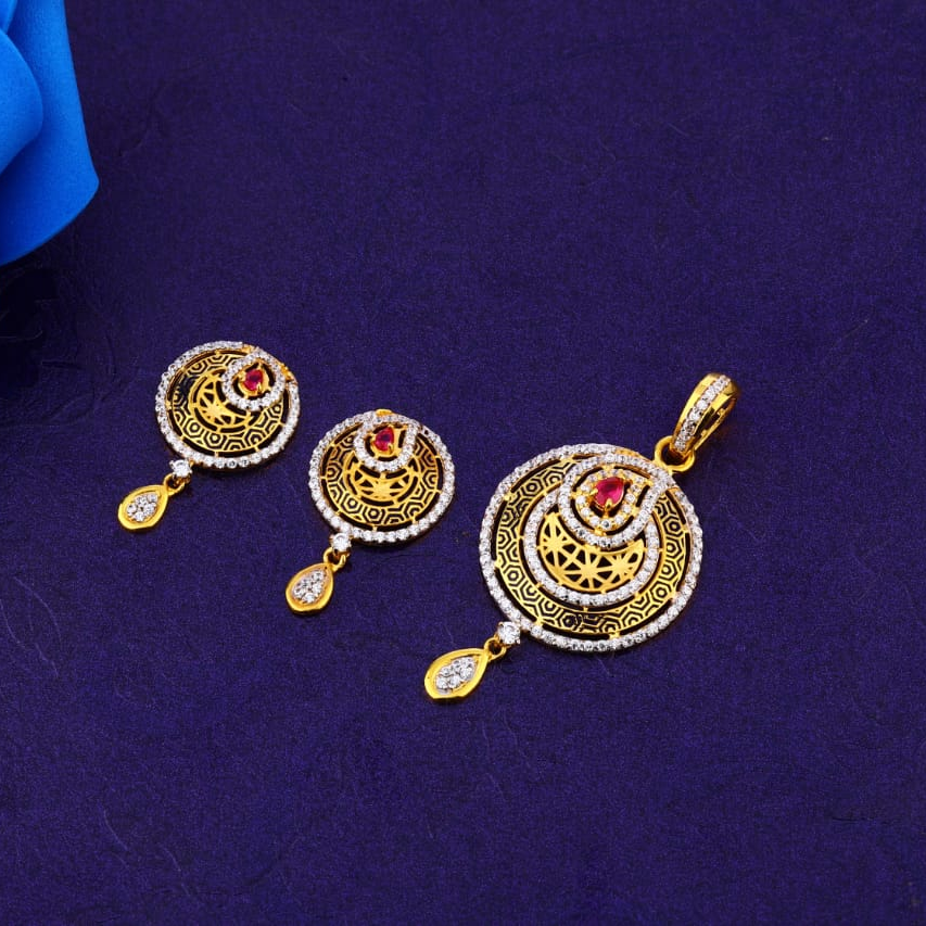 18KT Gold Stylish Ladies Fancy Pendant Set FPS342