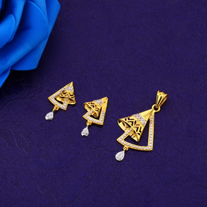 18KT Gold Classic Ladies Fancy Pendant Set FPS338