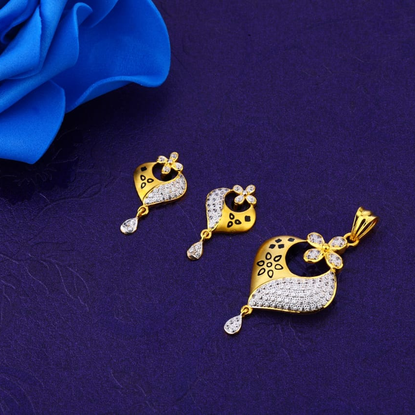 916 Gold CZ Hallmark Gorgeous Ladies Fancy Pendant Set FPS335