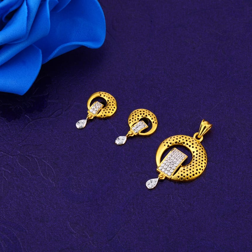 916 Gold CZ Hallmark Exclusive Ladies Fancy Pendant Set FPS334