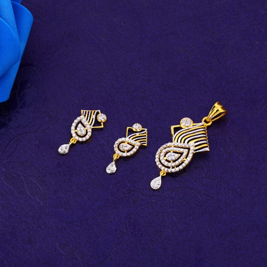 916 Gold CZ Stylish Ladies Fancy Pendant Set FPS350