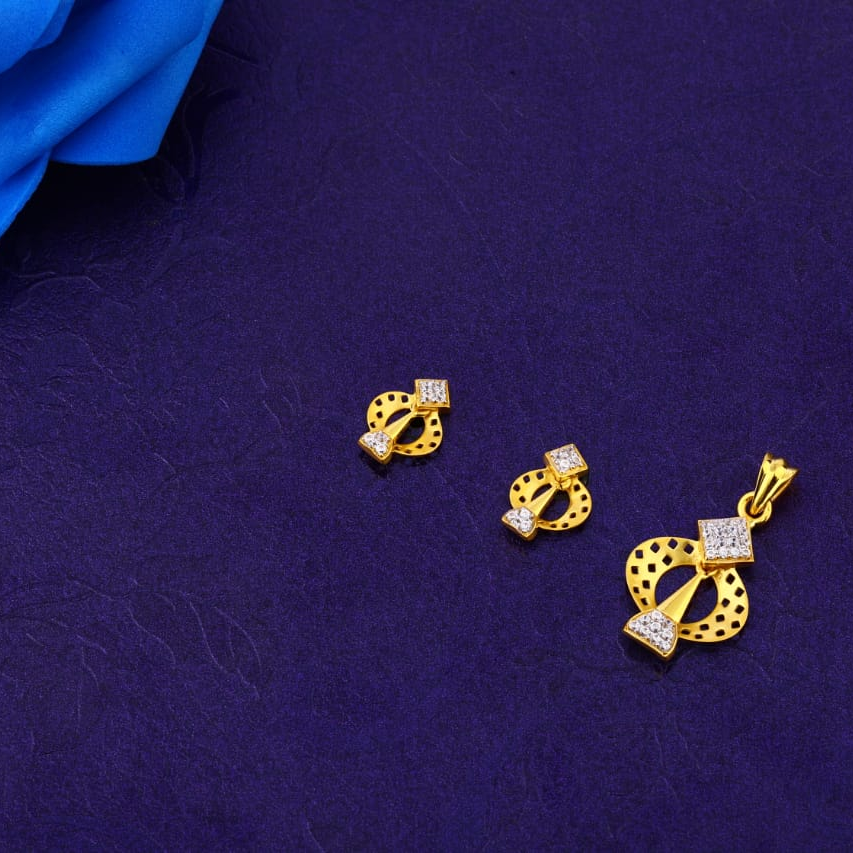 916 Gold CZ Ladies Fancy Pendant Set FPS356