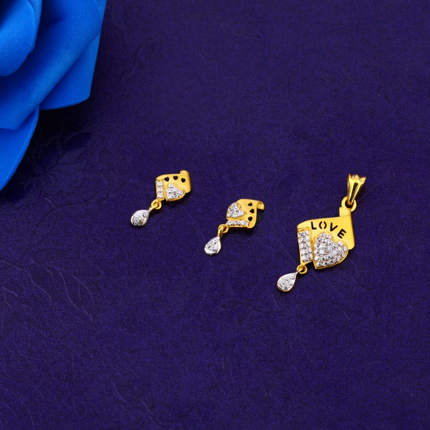 916 Gold Hallmark Designer Ladies Fancy Pendant Set FPS370