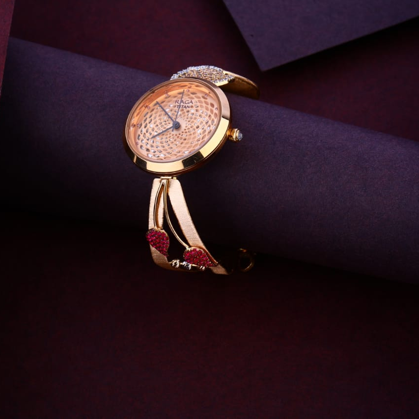 750 Rose Gold Hallmark Delicate Ladies Watch RLW357