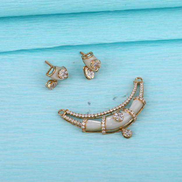 750 Rose Gold Designer Mangalsutra Pendant Set RMPN157