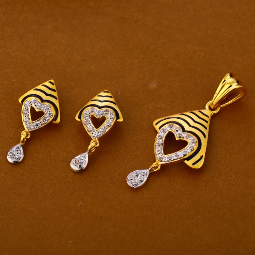 916 Gold CZ Hallmark Classic Ladies Pendant Set FPS304
