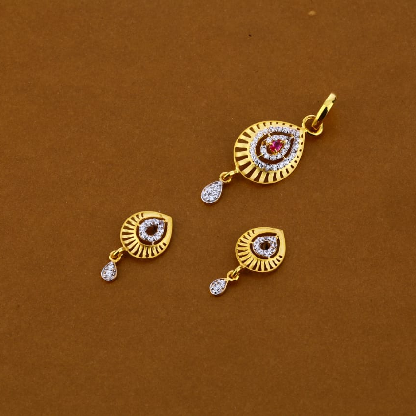 916 Gold Hallmark Delicate Ladies Pendant Set FPS227