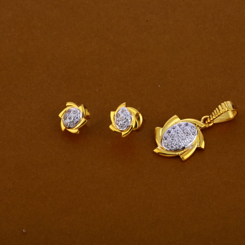 22KT Gold Stylish Ladies Pendant Set FPS253