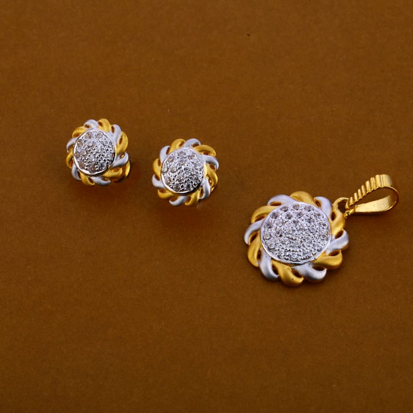 22KT Gold Delicate Ladies Pendant Set FPS242