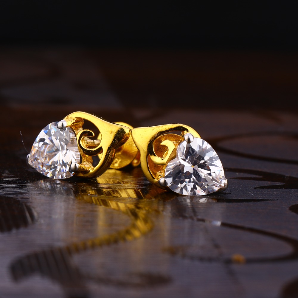 916 Gold Ladies Fancy Solitaire Earring LSE205