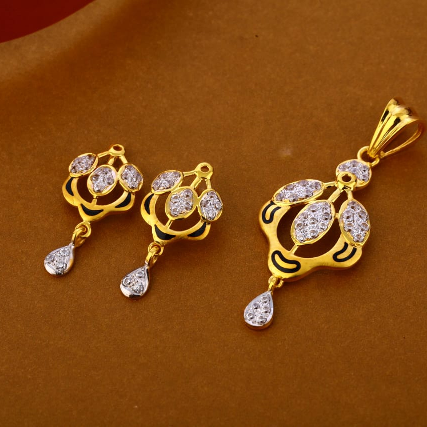 916 Gold CZ Hallmark Stylish Ladies Pendant Set FPS271