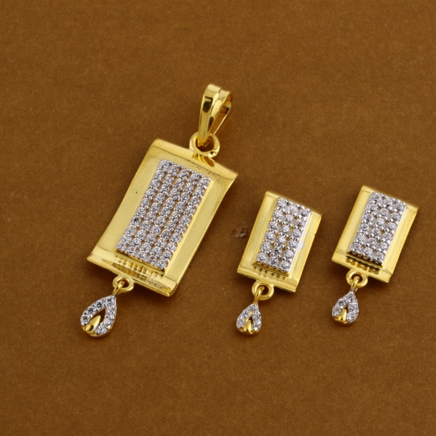 916 Gold Hallmark Fancy Ladies Pendant Set FPS322